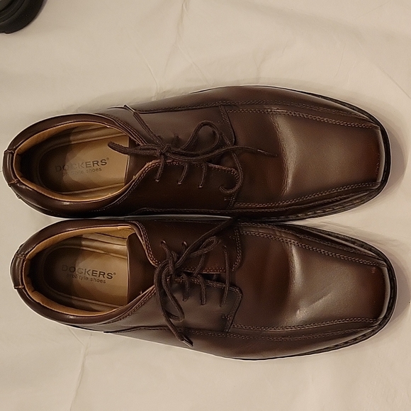 Dockers Other - Dockers 11 1/2 wide brown